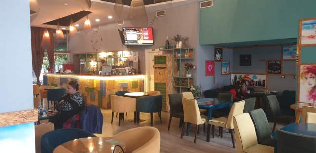 Tirane, shitet lokal Kati 0, 290 m² 550.000 Euro (Kthesa e Kamzes,Terminali)