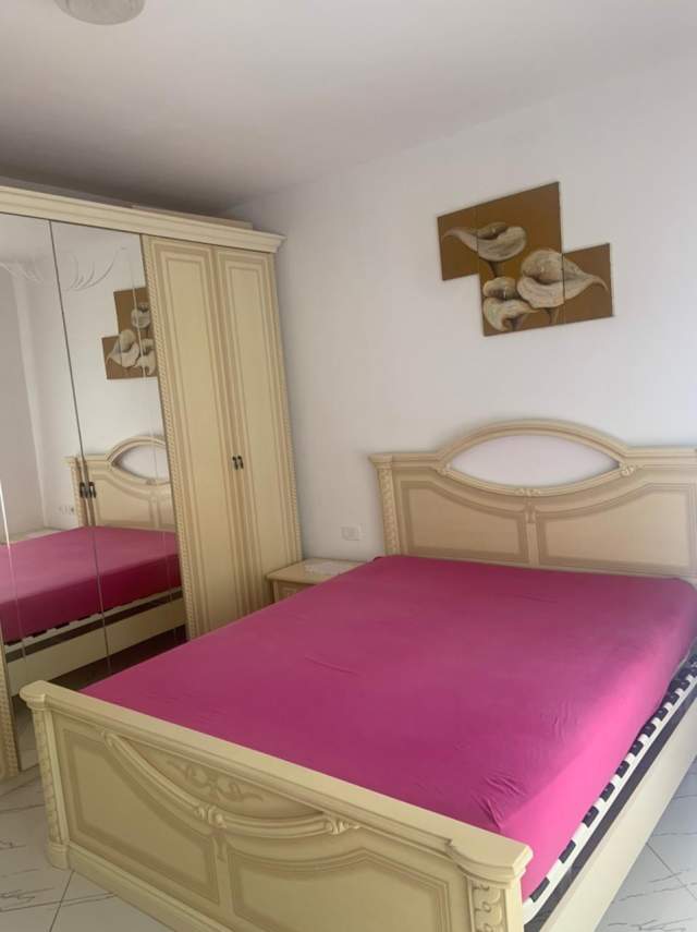 Durres, jepet me qera apartament 2+1+BLK Kati 8, 55 m² 250 Euro (Prane Bajram Currit, Plazh)
