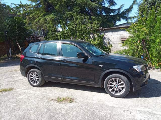 Tirane, shes BMW Bmw X3 Viti 2011, 12.000 €