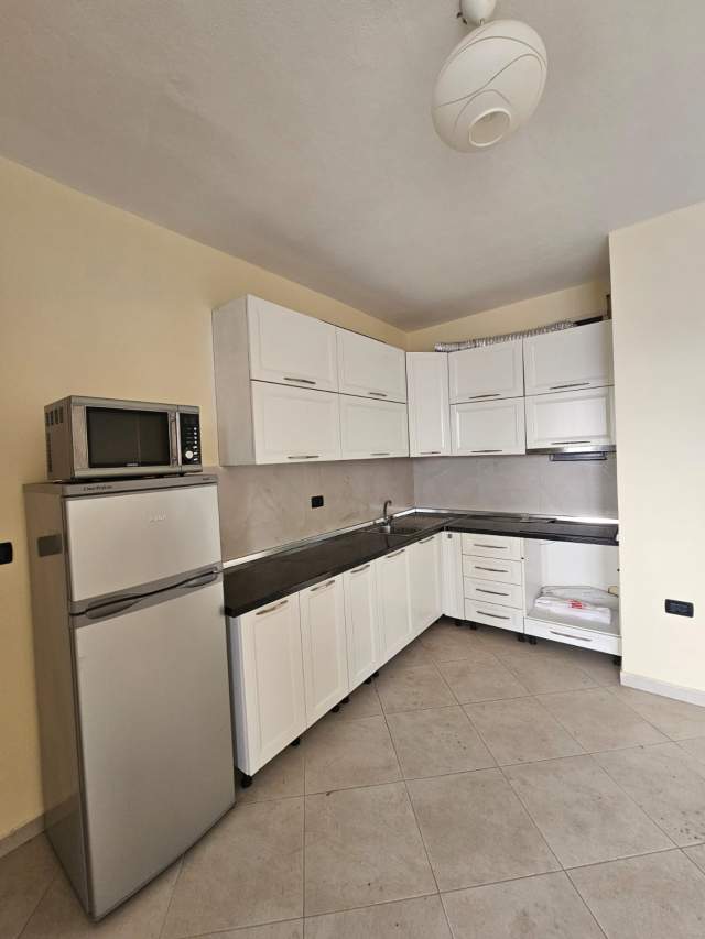 Durres, jepet me qera apartament 2+1+A+BLK Kati 7, 120 m² 300 Euro