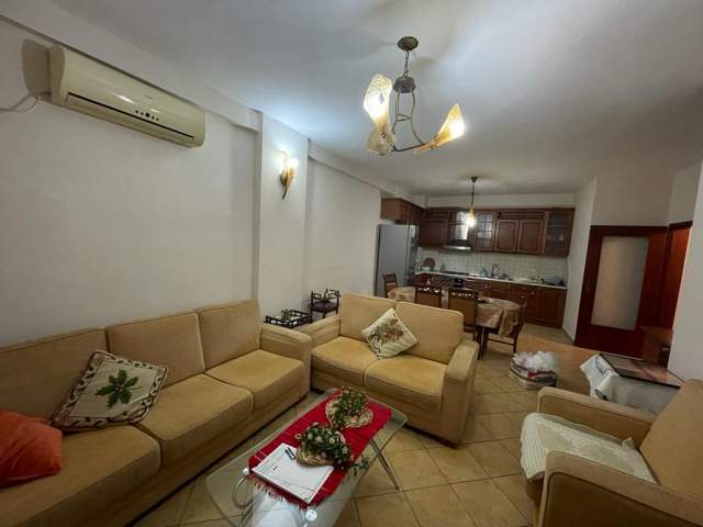 Tirane, jepet me qera apartament 2+1+BLK Kati 4, 105 m² 500 Euro (KONGRRESI I MANASTIRIT)