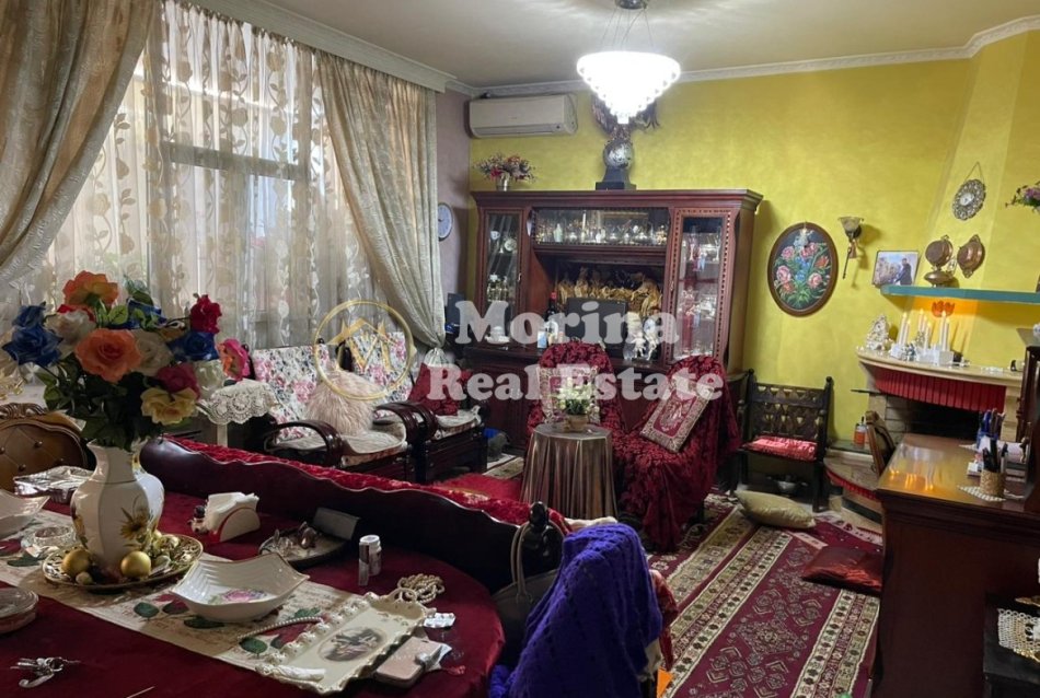 Tirane, jepet me qera shtepi 3+1 Kati 3, 90 m² 800 € (Ish Fusha Aviacionit)