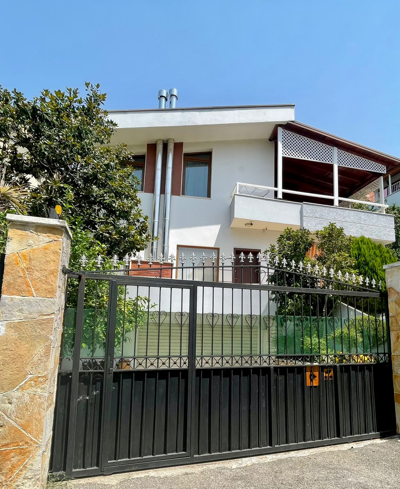Vile 3 kateshe ne shitje te Vilat Gjermane 580.000€