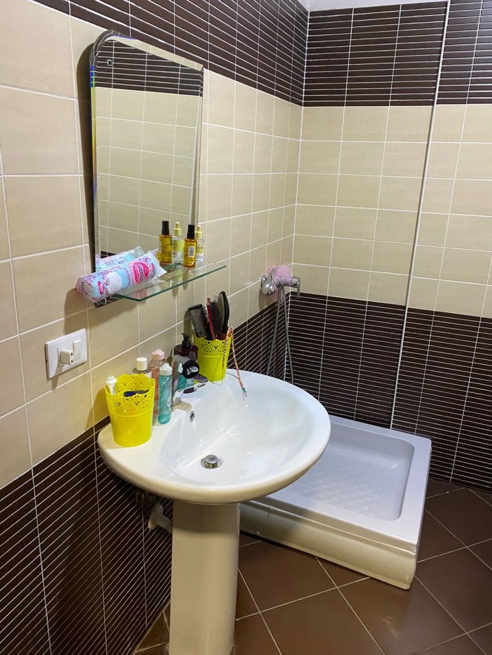 Tirane, Shitet 2+1+2+2, Kati 3, 123m², 134.000€ (Fresku, Kompleksi Trebicka)
