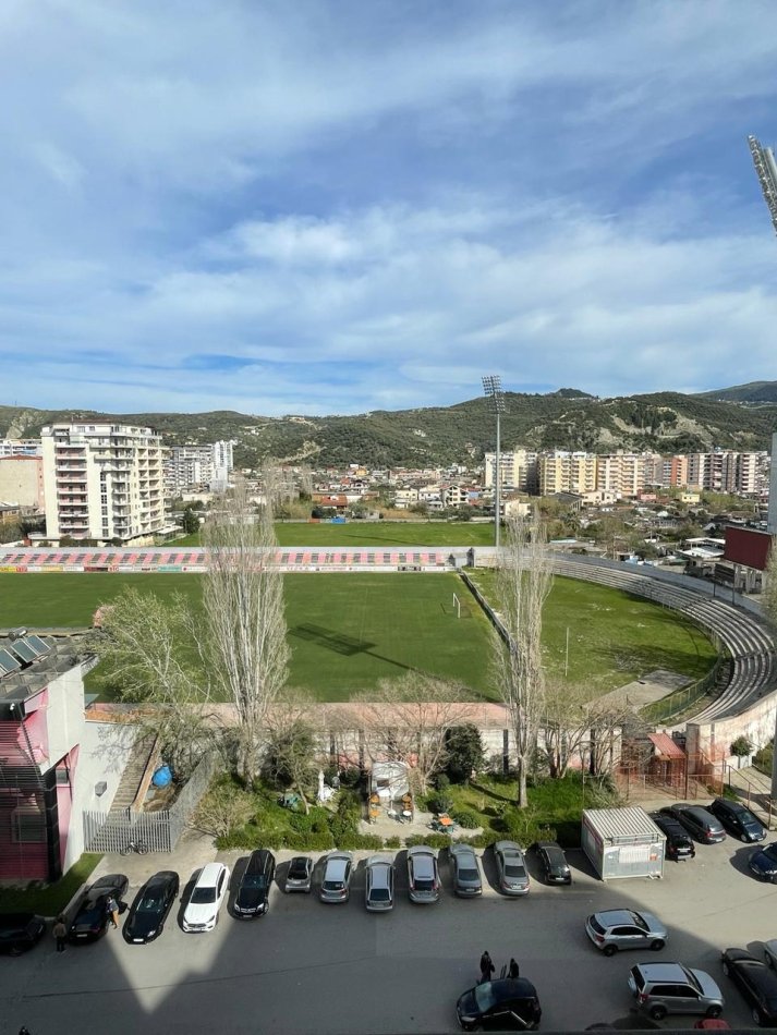 APARTAMENT 1+1 ME QERA AFER STADIUMIT FLAMURTARI