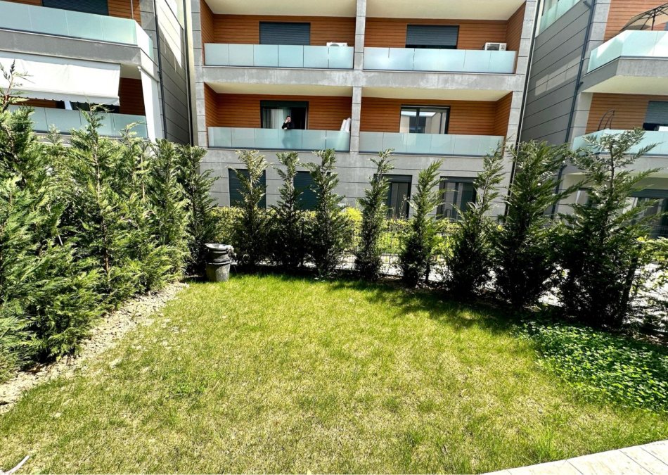 Tirane, jepet me qera apartament 1+1+Ballkon Kati 0, 65 m² 600 € (TEG)