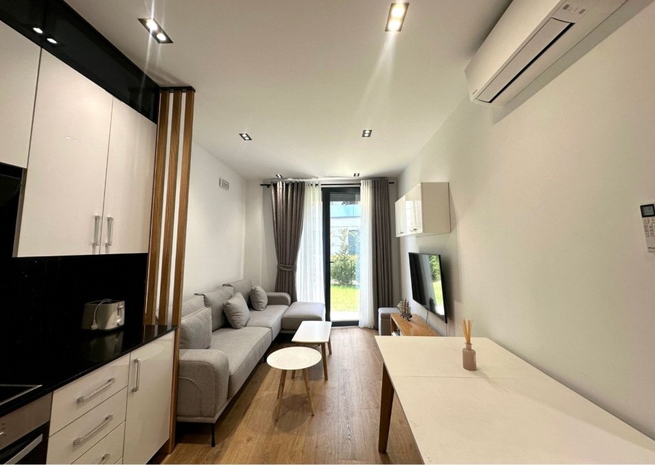 Tirane, jepet me qera apartament 1+1+Ballkon Kati 0, 65 m² 600 € (TEG)