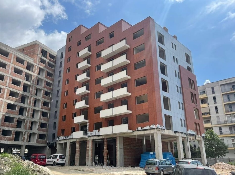 Tirane, shitet apartament 2+1, Kati 5, 153 m² 147,000 € (Yzberisht)
