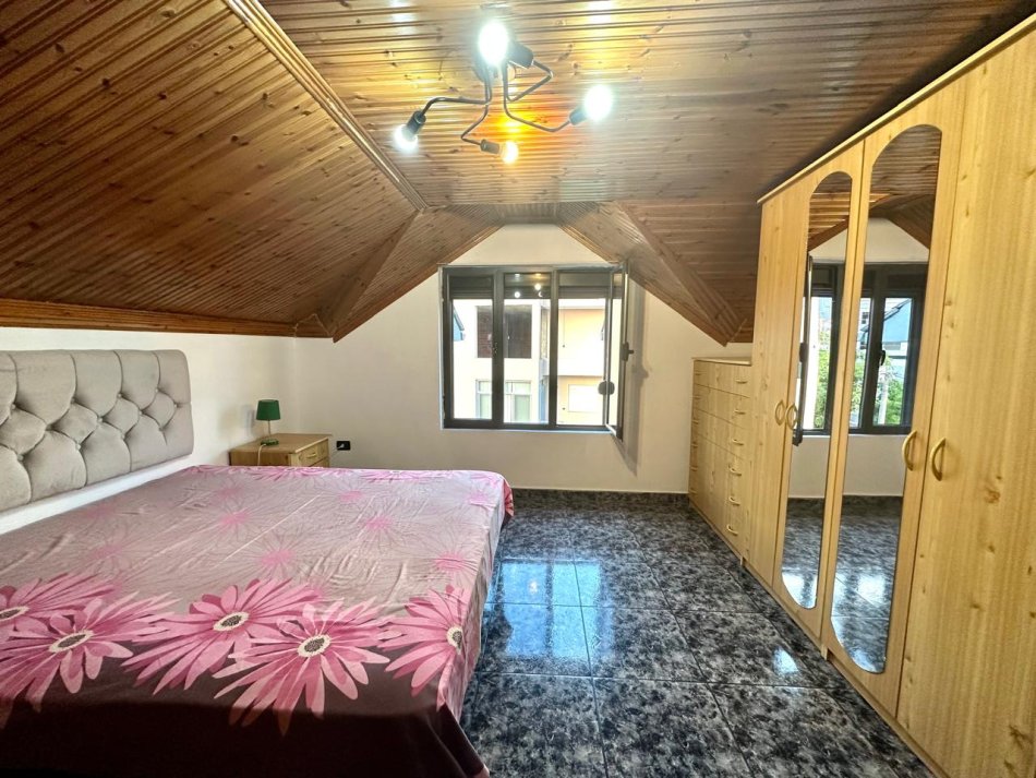 Shqiperi, jepet me qera apartament 2+1+Ballkon Kati 3, 120 m² 450 € (Xhanfize Keko)