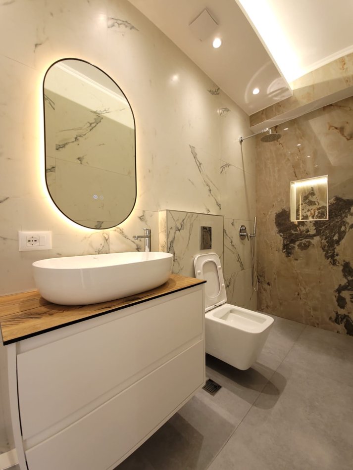 Tirane, shes apartament 2+1+Ballkon, Kati 7, 95 m² 210,000 € (Zogu i zi)