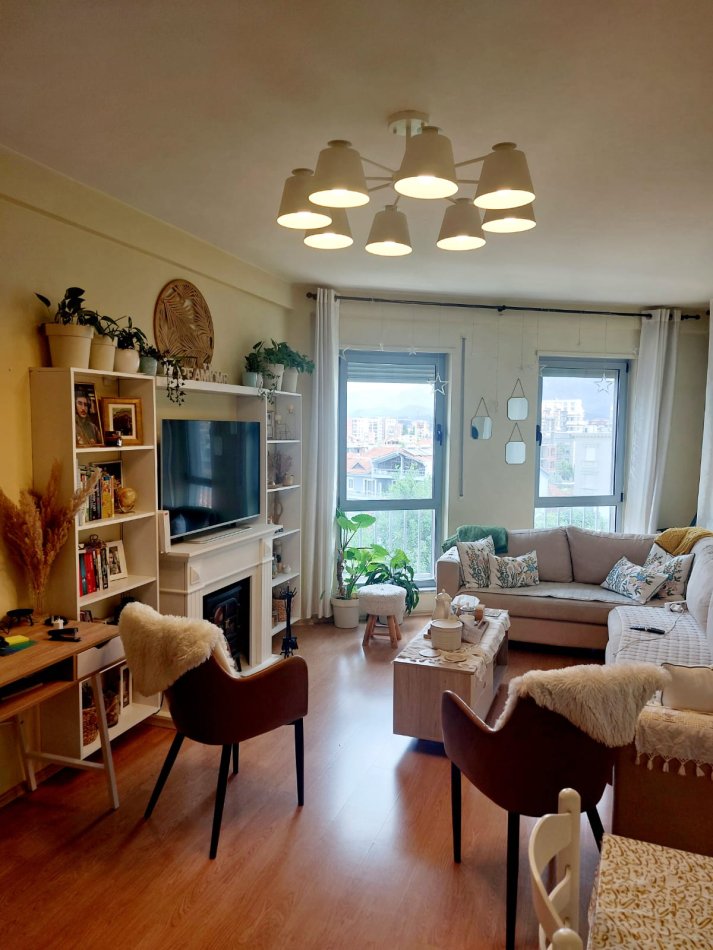 Tirane, shitet apartament Kati 4, 145.000 € 