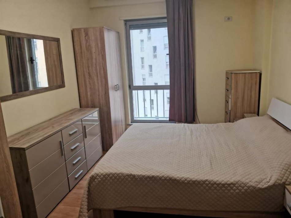 Tirane, shitet apartament Kati 4, 145.000 € 