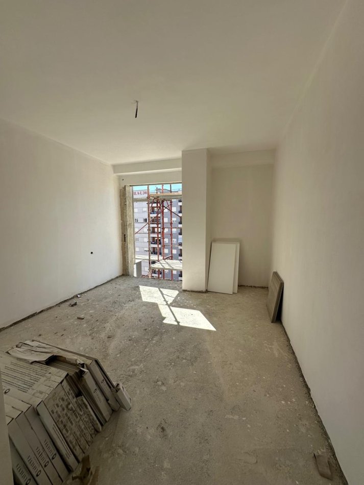 Tirane, shitet apartament 1+1 Kati 7, 55 m² 74.250 € (Rruga Sokrat Miho)