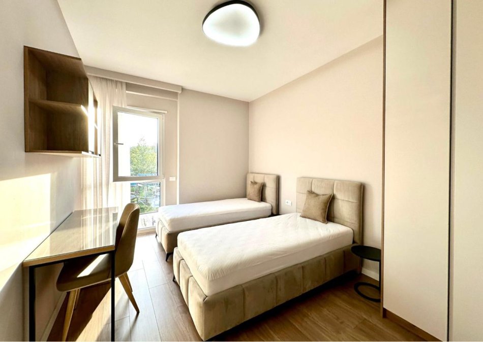 Tirane, jepet me qera apartament 2+1+Ballkon Kati 2, 11.000 € (TEG)