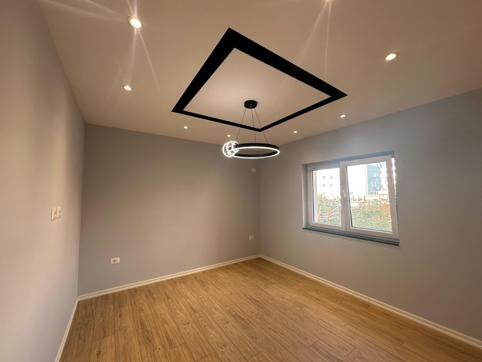 Tirane, shitet apartament 2+1+Ballkon Kati 3, 80 m² 145.000 € (Harry Fultz)