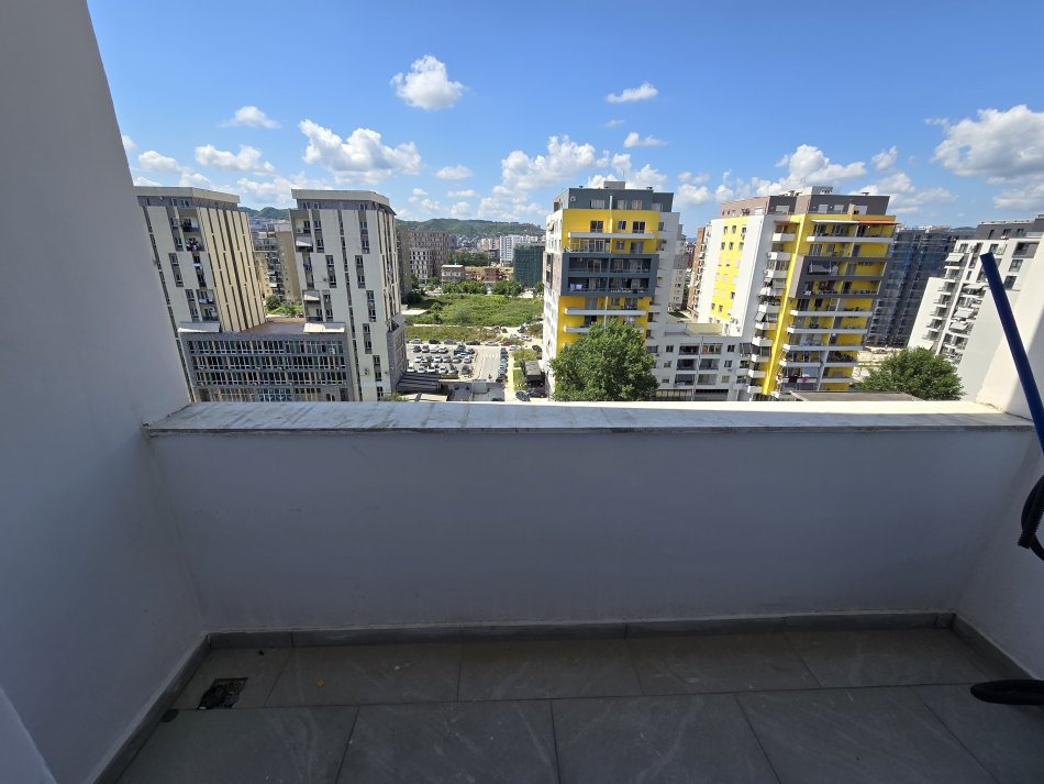 Tirane, jepet me qera apartament 3+1+Ballkon Kati 9, 104 m² 500 € (Dritan Hoxha)