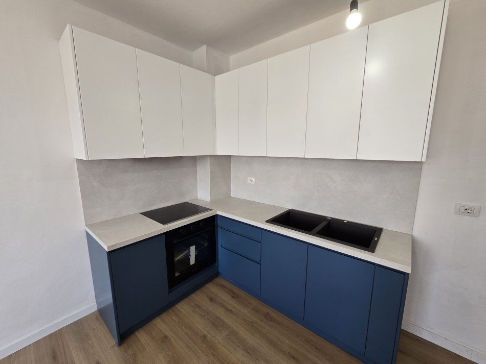 Tirane, jepet me qera apartament 3+1+Ballkon Kati 9, 104 m² 500 € (Dritan Hoxha)