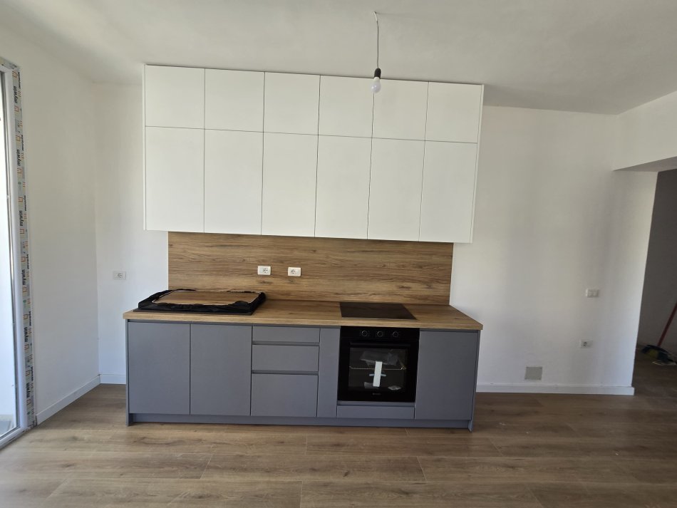 Tirane, jepet me qera apartament Kati 1, 86 m² 450 € (Dritan Hoxha)