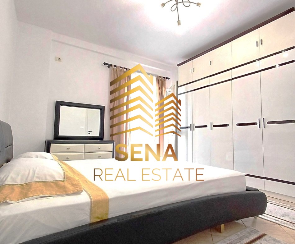 Tirane, jepet me qera apartament 2+1+Ballkon Kati 4, 80 m² 500 € (RRUGA IRFAN TOMINI)