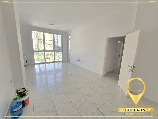Tirane, jepet me qera apartament 3+1+Aneks+Ballkon , 111 m² 799 € (Afer Square 21)