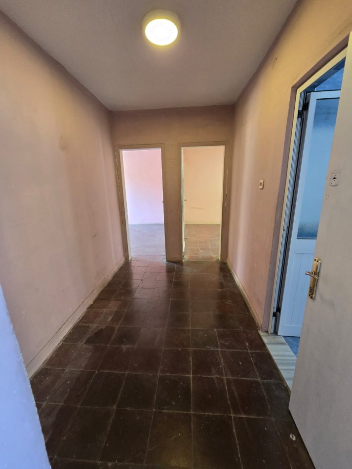 Tirane, shes 1+1+Ballkon Kati 3, 60 m² 85.000 € (Rruga Irfan Tomini)