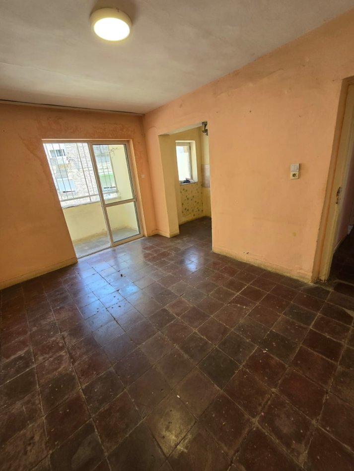 Tirane, shes 1+1+Ballkon Kati 3, 60 m² 85.000 € (Rruga Irfan Tomini)