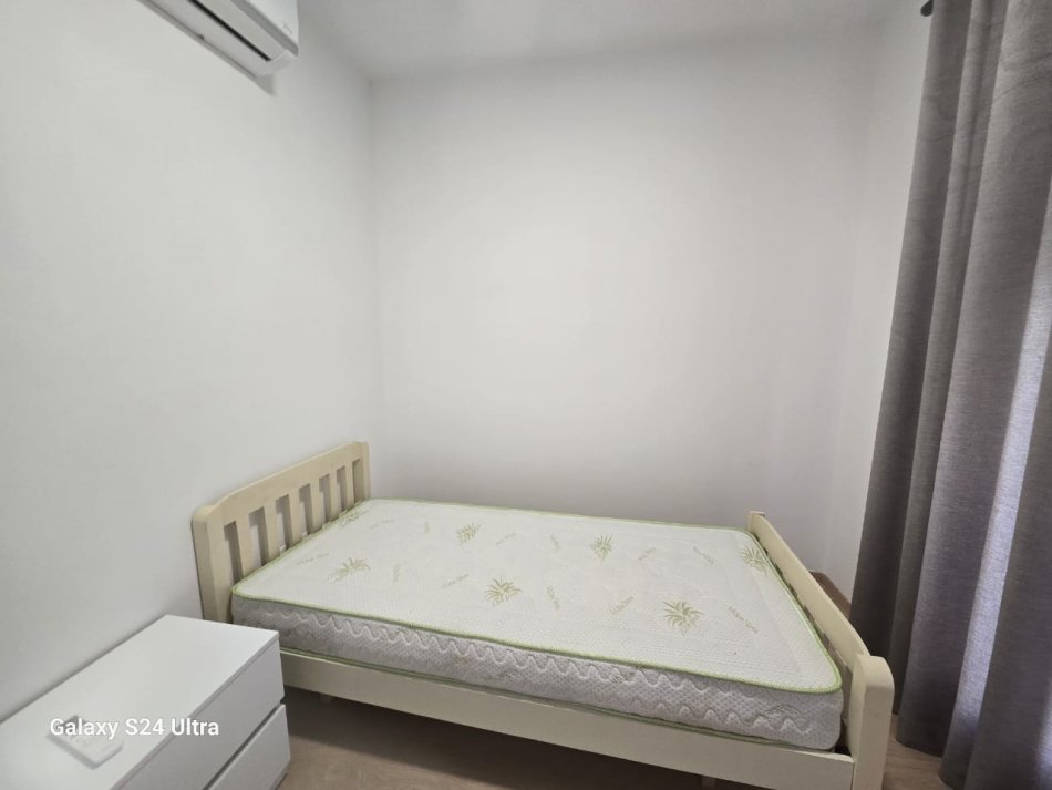 Tirane, jepet me qera apartament 2+1+Ballkon Kati 3, 85 m² 850 € (Delijorgji)