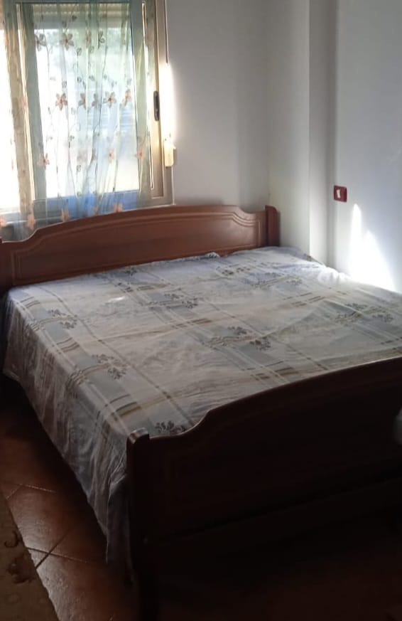 Tirane, jepet me qera apartament 1+1 Kati 3, 60 m² (Pallatet Cabej, Misto Mame)