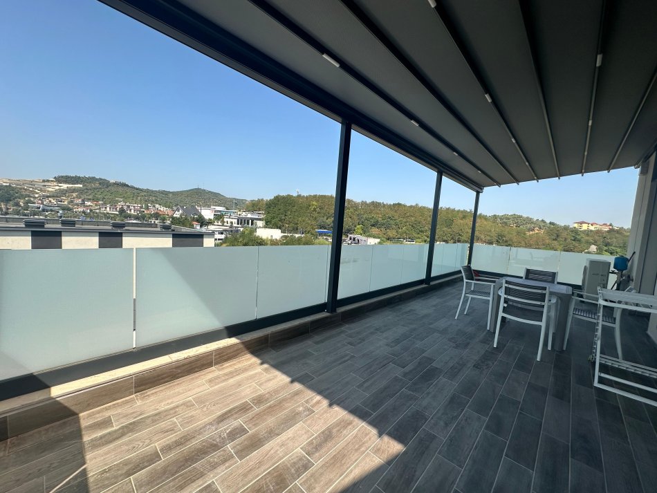 Tirane, shitet apartament 3+1+Aneks+Ballkon Kati 3, 171 m² 369.000 € (Teg)