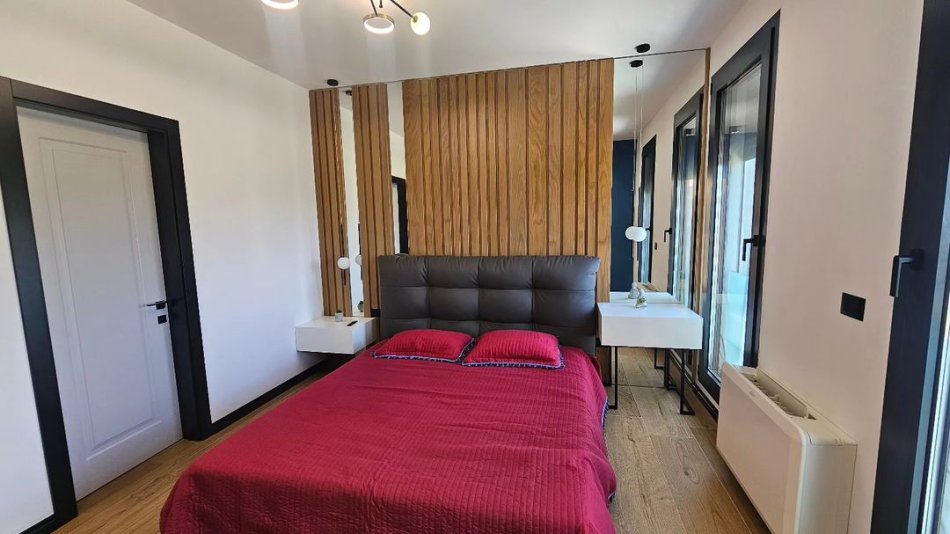 Tirane, shitet apartament 3+1+Aneks+Ballkon Kati 3, 171 m² 369.000 € (Teg)