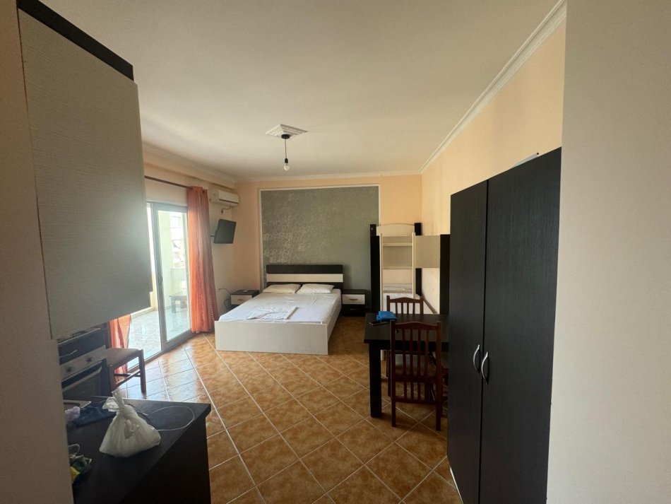 Vlore, jepet me qera garsonier 1+1 Kati 3, 43 m² 150 € 