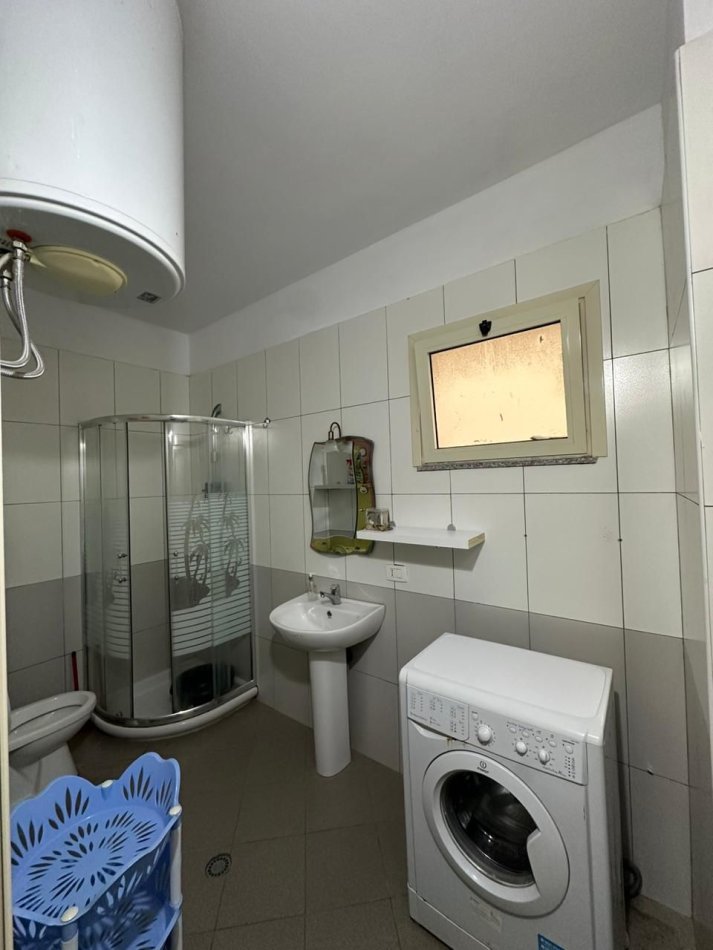 Durres, plazh, jepet me qera 1+1+Aneks+Ballkon Kati 5,