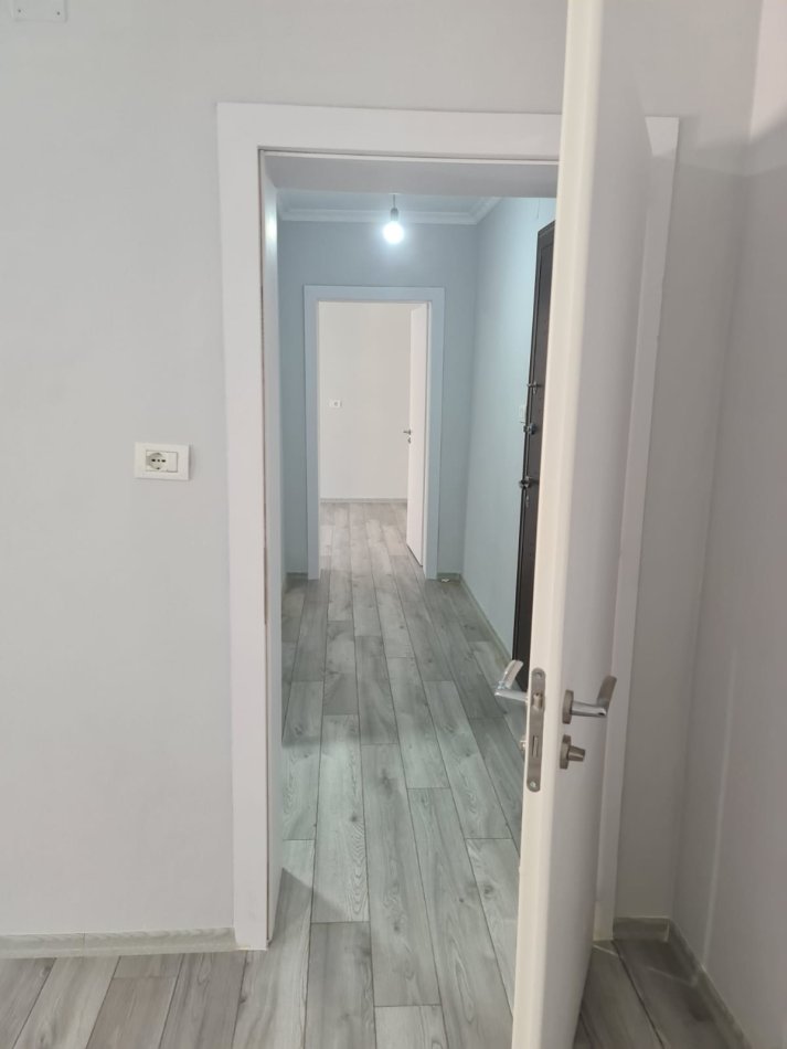 Tirane, shes 1+1 Kati 3, 53 m² 128.000 € (21 Dhjetori)