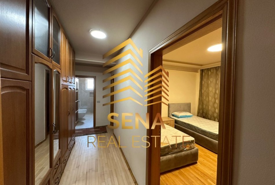 Tirane, jepet me qera apartament 2+1+Aneks+Ballkon Kati 9, 130 m² 900 € (Bulevardi Zogu I)