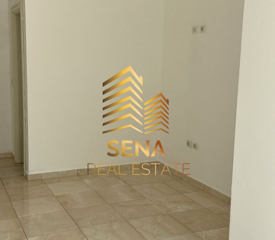 Tirane, jepet me qera shtepi 2+1+Ballkon Kati 1, 100 m² 300 € (Rruga Don Bosko)