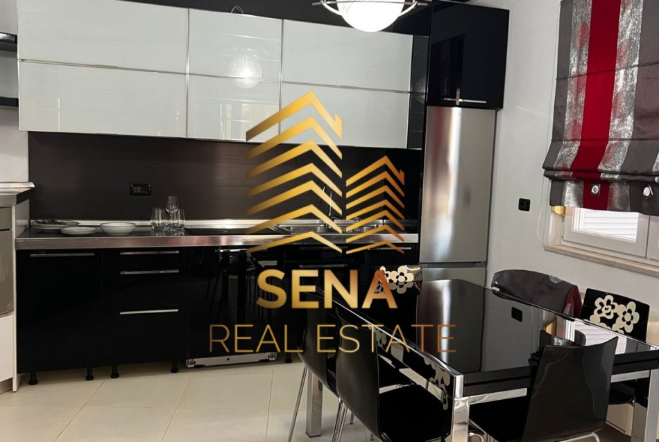 Tirane, jepet me qera apartament 2+1 Kati 3, 97 m² 750 € (Rruga Sulejman Delvina)
