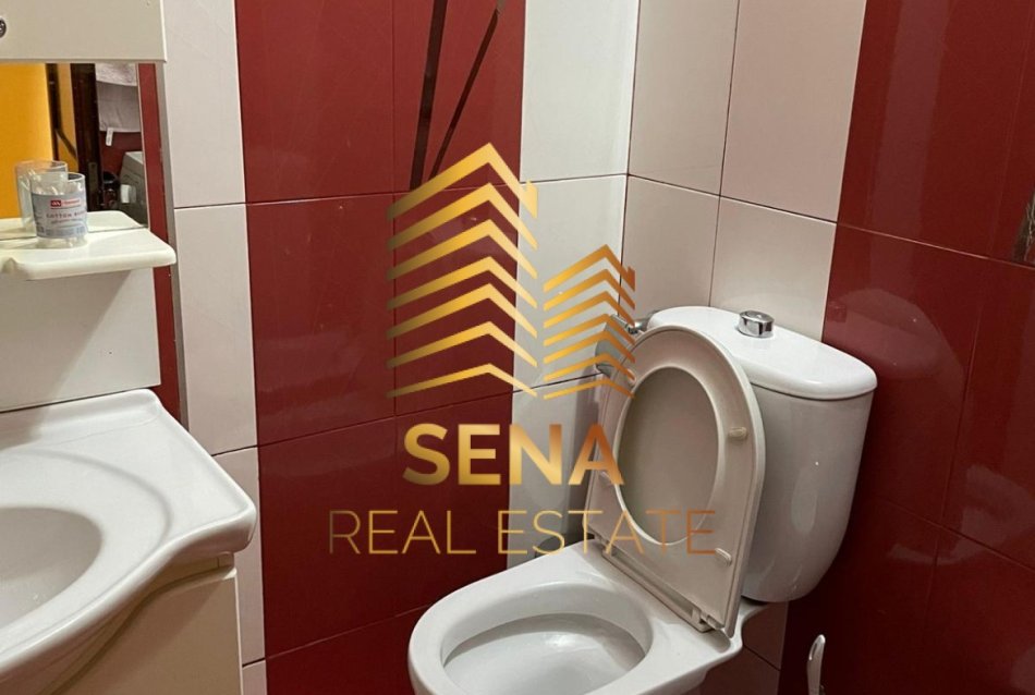 Tirane, jepet me qera apartament 2+1 Kati 5, 95 m² 600 € (Rruga Muhamet Gjollesha)