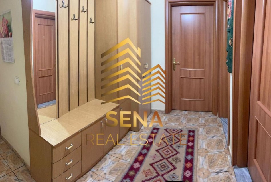 Tirane, jepet me qera apartament 2+1 Kati 5, 95 m² 600 € (Rruga Muhamet Gjollesha)