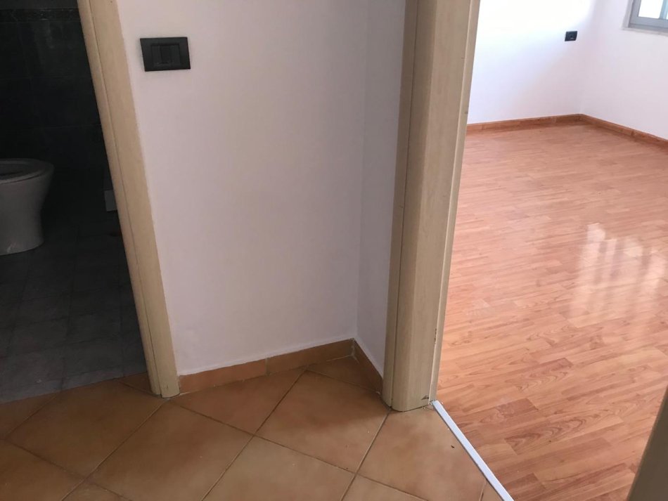 Tirane, shitet apartament 2+1+Aneks+Ballkon Kati 7, 134 m² 145.000 € 