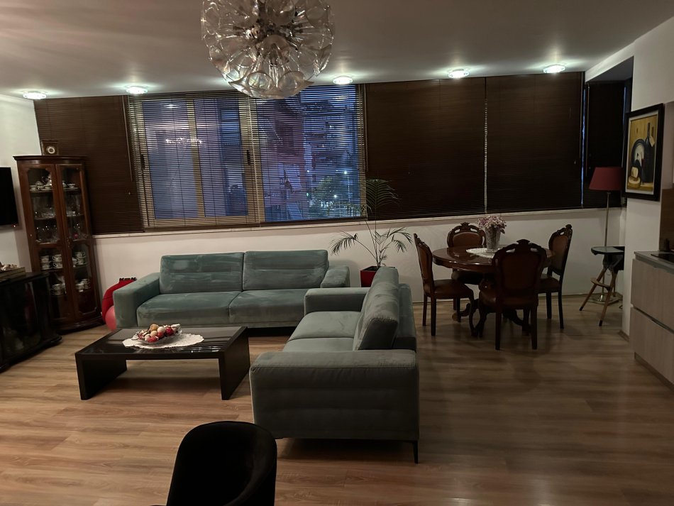 Tirane, shitet apartament duplex 2+1+Aneks+Ballkon Kati 6, 130 m² 320.000 € (Komuna e Parisit)