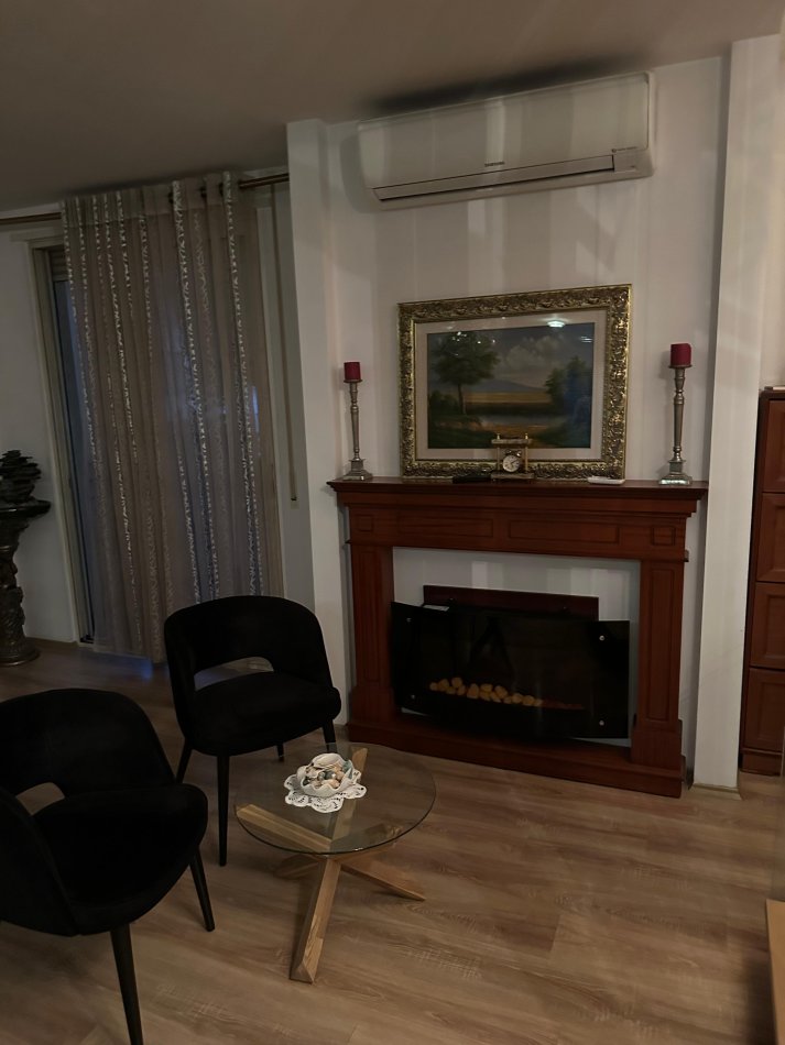 Tirane, shitet apartament duplex 2+1+Aneks+Ballkon Kati 6, 130 m² 320.000 € (Komuna e Parisit)