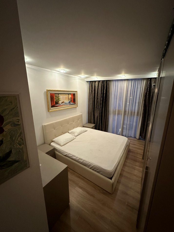 Tirane, shitet apartament duplex 2+1+Aneks+Ballkon Kati 6, 130 m² 320.000 € (Komuna e Parisit)