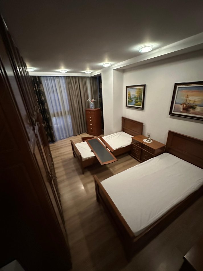 Tirane, shitet apartament duplex 2+1+Aneks+Ballkon Kati 6, 130 m² 320.000 € (Komuna e Parisit)