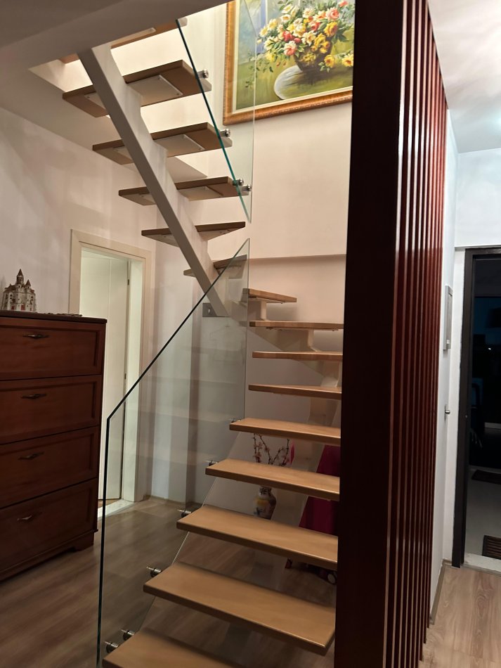 Tirane, shitet apartament duplex 2+1+Aneks+Ballkon Kati 6, 130 m² 320.000 € (Komuna e Parisit)