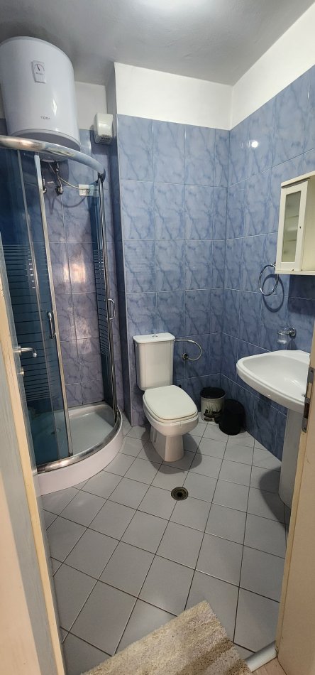 Tirane, shitet apartament 2+1+Ballkon Kati 4, 110 m² 230.000 € (Komuna e Parisit)