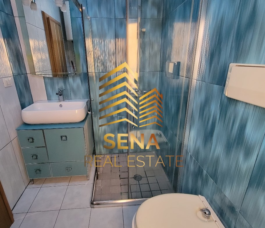 Tirane, jepet me qera apartament 1+1+Aneks+Ballkon Kati 3, 60 m² 550 € (Brryli)