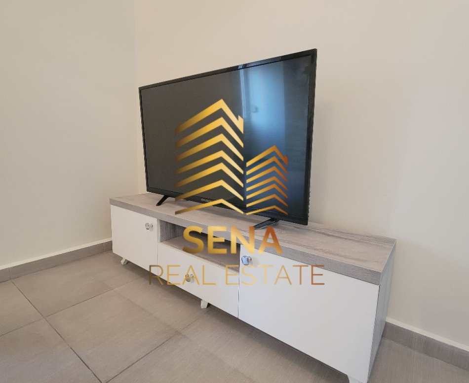 Tirane, jepet me qera apartament 1+1+Aneks+Ballkon Kati 3, 60 m² 550 € (Brryli)