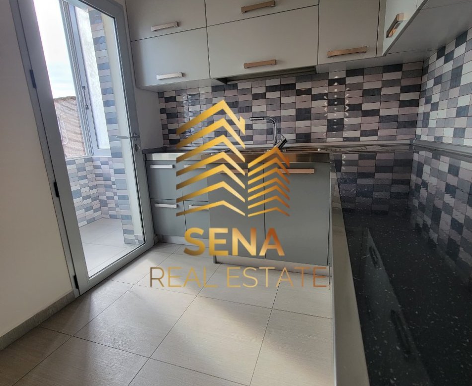 Tirane, jepet me qera apartament 1+1+Aneks+Ballkon Kati 3, 60 m² 550 € (Brryli)