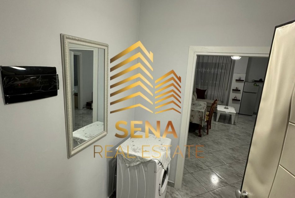 Tirane, jepet me qera apartament 2+1+Ballkon Kati 2, 90 m² 470 € (Rruga Teodor Keko)