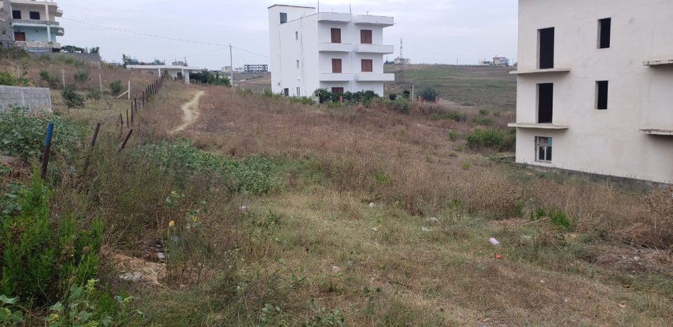 Durres, shitet toke , 1.400 m² 100.000 € (UNAZA PLAZH ILIRIA -PLEPA LAGJA KODER)